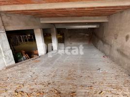 Parking, 822.00 m², Centre