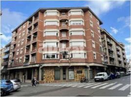 Lloguer local comercial, 135.00 m²