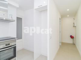 Piso, 69.00 m², cerca de bus y tren, Lluminetes