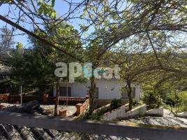 Houses (detached house), 151.00 m², near bus and train, Castellví de Rosanes