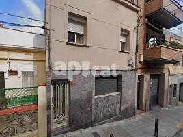 Pis, 73.00 m², حافلة قرب والقطار, Llefià