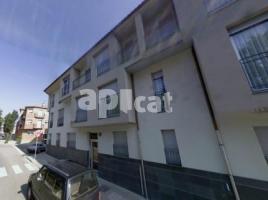 Pis, 89.00 m², prop de bus i tren, Manlleu