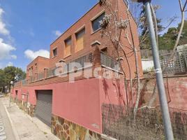 Houses (terraced house), 207.00 m², near bus and train, almost new, Les Fonts