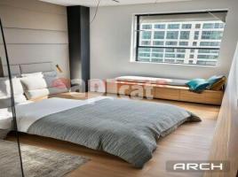 Piso, 89.00 m², cerca de bus y tren, nuevo