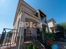 Casa (unifamiliar aïllada), 305.00 m², prop de bus i tren, Dosrius