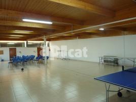 Lloguer local comercial, 210.00 m²