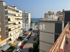 Piso, 54.00 m², cerca de bus y tren