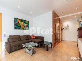 Pis, 92.00 m², حافلة قرب والقطار, Poble - Casc Antic