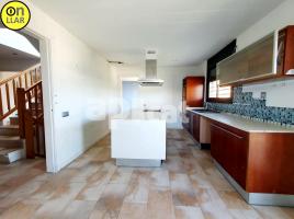  (unifamiliar aïllada), 269.00 m², in der Nähe von Bus und Bahn, fast neu, Llinars del Vallès