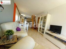 For rent attic, 158.00 m², near bus and train, almost new