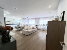 Attic, 91.00 m², near bus and train, Plaza catalunya