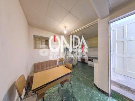 Casa (unifamiliar aïllada), 256.00 m², prop de bus i tren