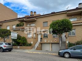 Houses (terraced house), 280.00 m², near bus and train, almost new, Torrefarrera