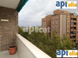 Piso, 116.00 m², cerca de bus y tren