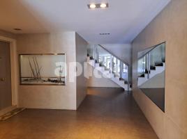 Piso, 77.00 m², cerca de bus y tren, Sants - Badal