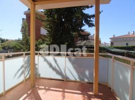 Flat, 71.00 m², near bus and train