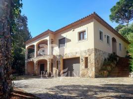 Houses (detached house), 450.00 m², near bus and train, Golf Costa Brava - Bufaganyes