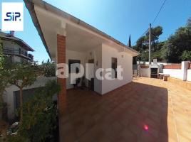 Casa (unifamiliar aislada), 150.00 m², cerca de bus y tren