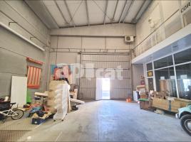 Industrial, 688.00 m², L'Arboç