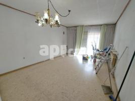 Casa (unifamiliar aïllada), 145.00 m², prop de bus i tren, Sant Julià