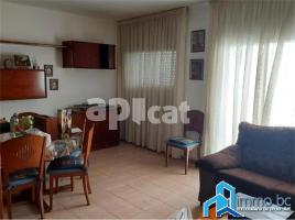 Pis, 97.00 m², prop de bus i tren, Calle de Castaños