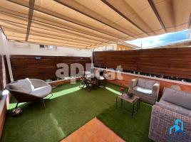 Houses (terraced house), 146.00 m², near bus and train, almost new, Calle Anselm Clavè