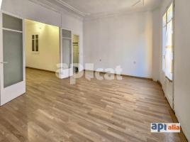 Flat, 89.00 m², near bus and train