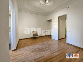 Flat, 89.00 m², near bus and train