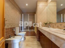 Flat, 125.00 m², near bus and train, almost new, Avenida de Roma, 23