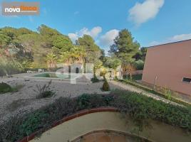  (xalet / torre), 967.00 m²