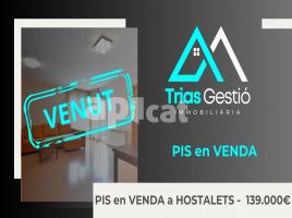 Flat, 135.00 m², near bus and train, almost new, Calle Major, 23