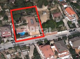 Houses (villa / tower), 310.00 m²