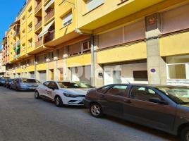 , 130.00 m², in der Nähe von Bus und Bahn, Calle del Montseny, 8