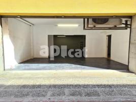 , 130.00 m², in der Nähe von Bus und Bahn, Calle del Montseny, 8