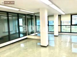 Oficina, 130.00 m²