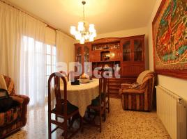 Flat, 115.00 m², near bus and train