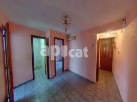 Piso, 66.00 m², cerca de bus y tren