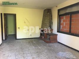 Piso, 141.00 m², cerca de bus y tren, PART ALTA