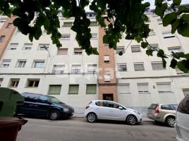 Piso, 93.00 m², cerca de bus y tren