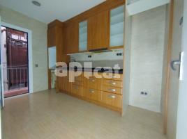 Piso, 80.00 m², cerca bus y metro