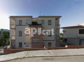 Piso, 96.00 m², cerca de bus y tren