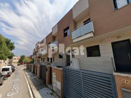 Casa (unifamiliar adossada), 123.00 m², prop de bus i tren, seminou