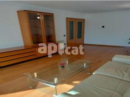 Flat, 104.00 m², near bus and train