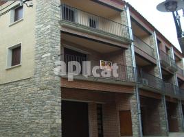 Casa (unifamiliar adosada), 242.00 m², cerca de bus y tren, seminuevo