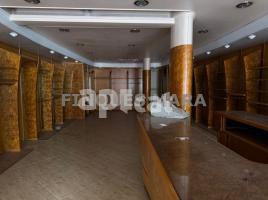For rent business premises, 181.00 m², Plaça Catalunya - Vinyets