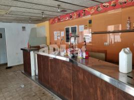 Lloguer local comercial, 138.00 m²