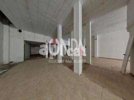 For rent business premises, 800.00 m², Calle d'Urgell