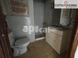 Pis, 84.00 m², prop de bus i tren, Barberà del Vallès