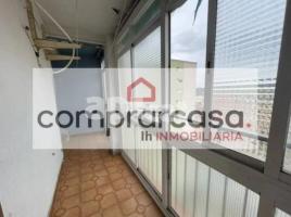 Flat, 92.00 m², near bus and train