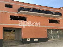 Obra nova - Casa a, 237.67 m², prop de bus i tren, nou